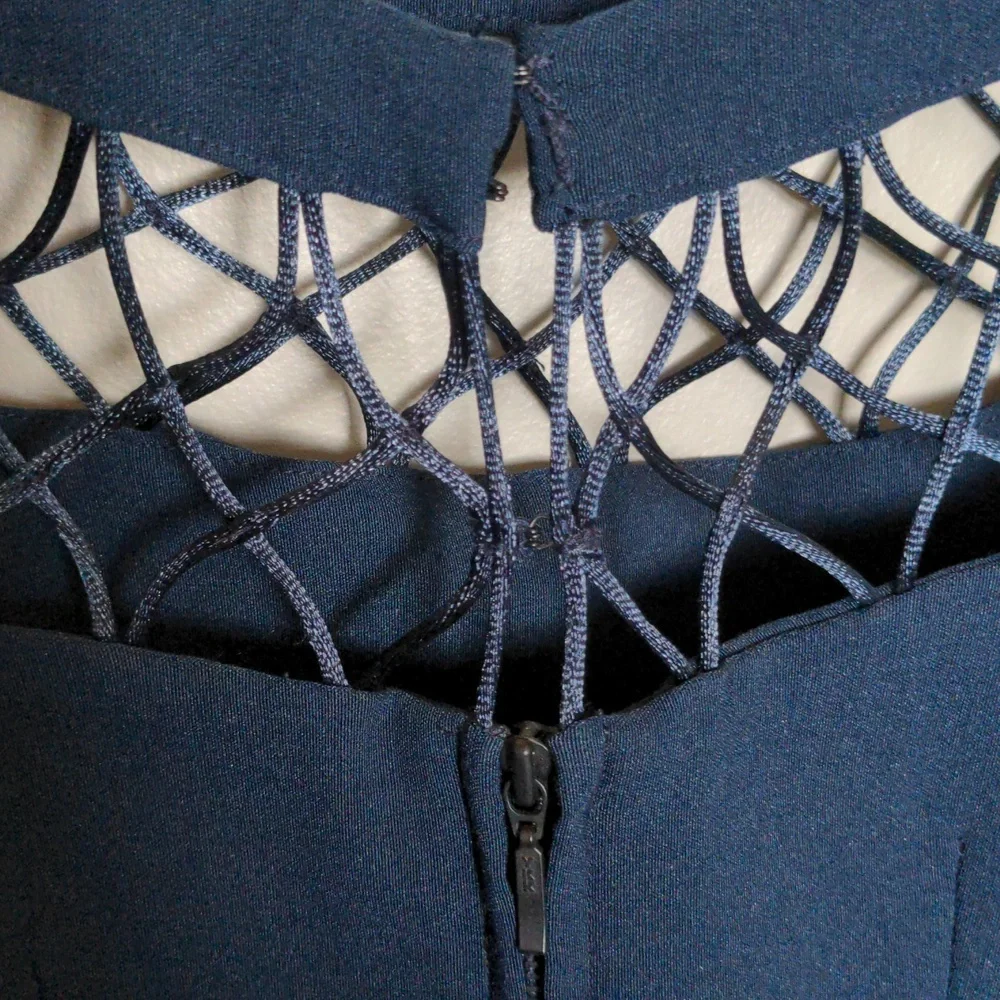 Mod Cloth Alika Party Dress - Picture 7 of 9